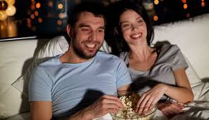 Filme romantice pe Netflix perfecte pentru o seară în doi”